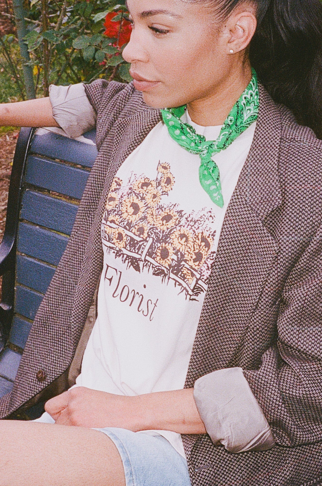 Fence Line Florist - Creme Tee